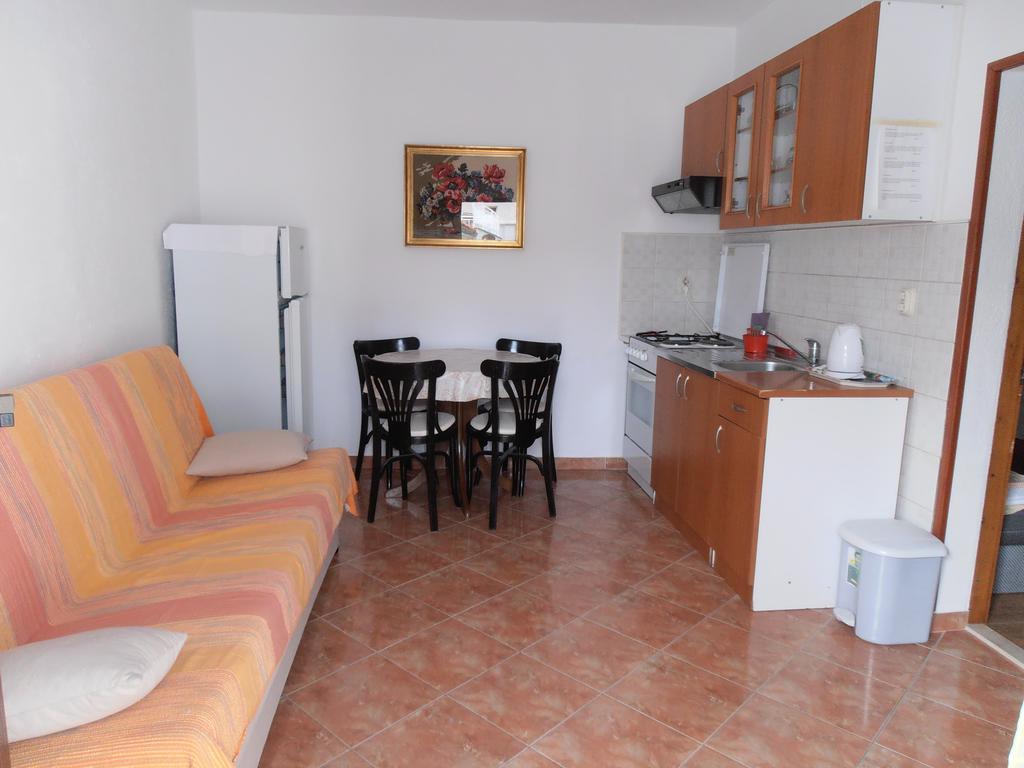 Apartment Perovic Baska Voda Exterior photo