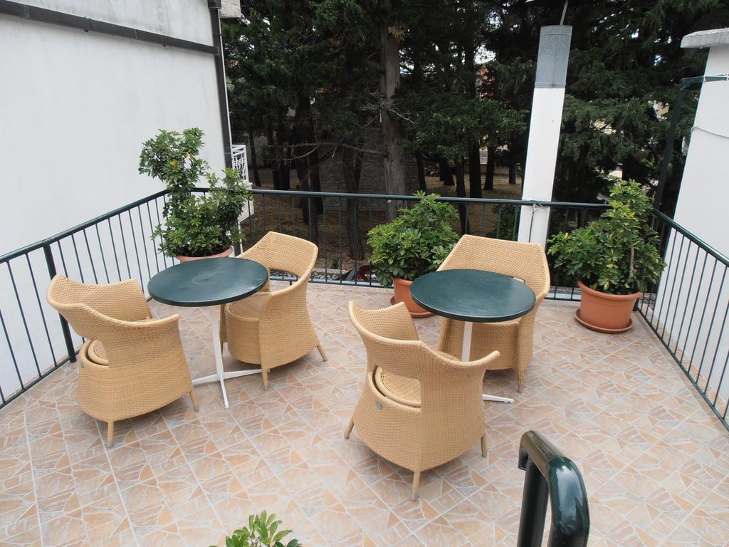 Apartment Perovic Baska Voda Exterior photo